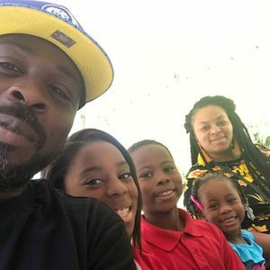 Meet your Posher, Kenneth